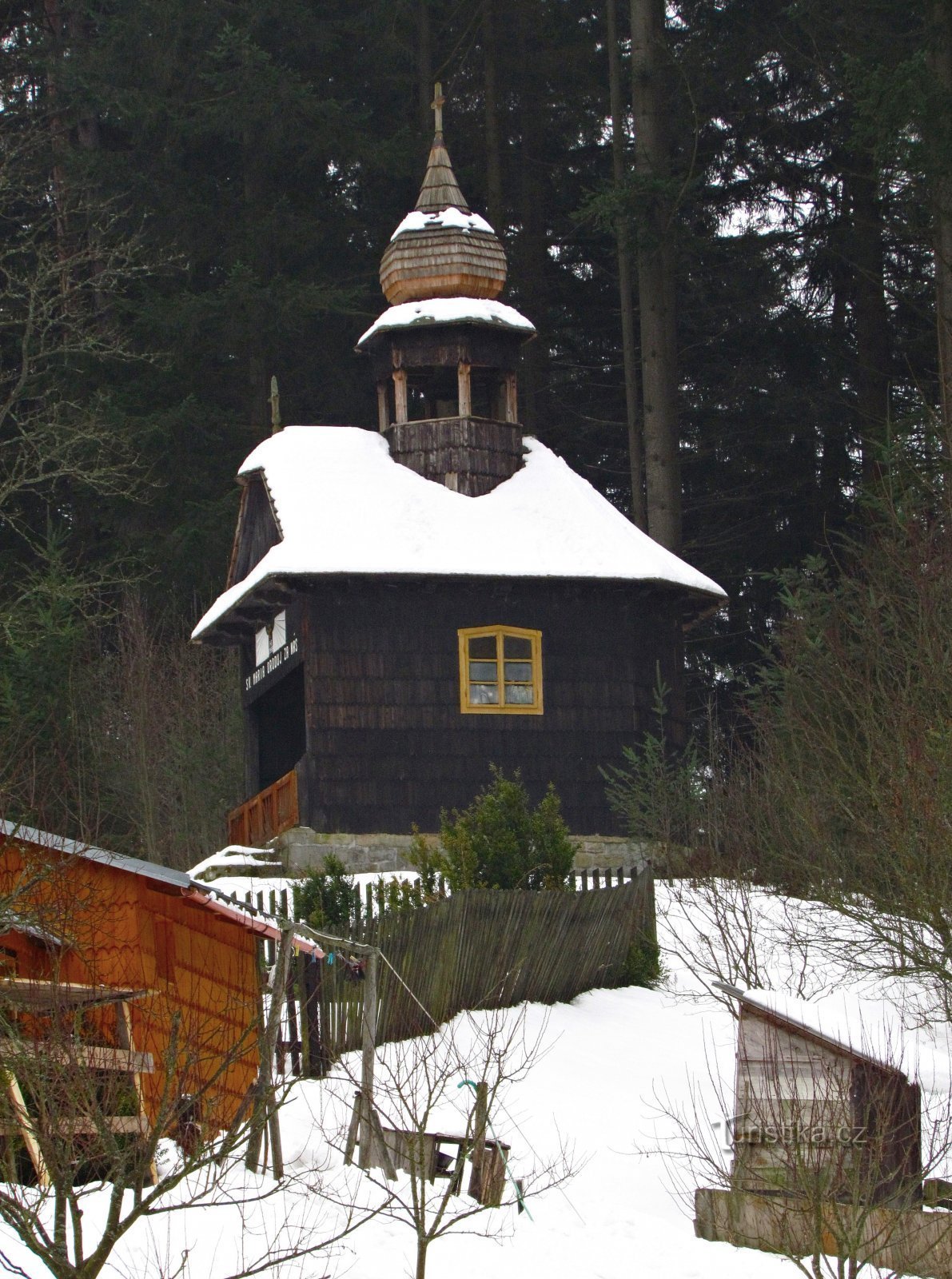 Velké Karlovice - capilla en Podťate