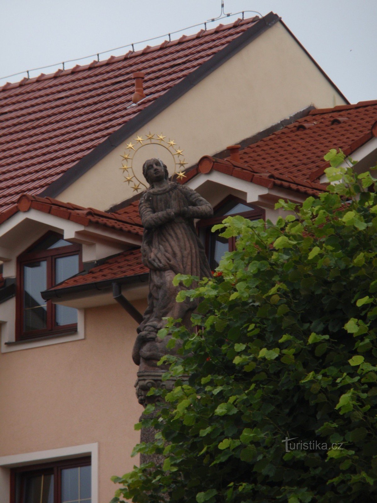 Velké Meziříčí - esculturas barrocas na rua Hornoměstská