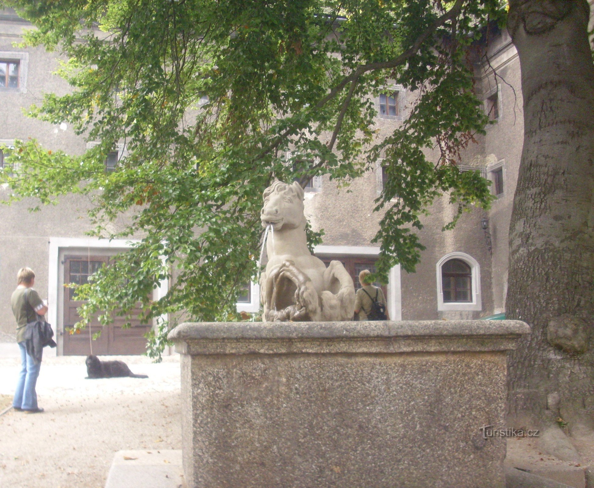Velké Meziříčí - fontana vicino al castello