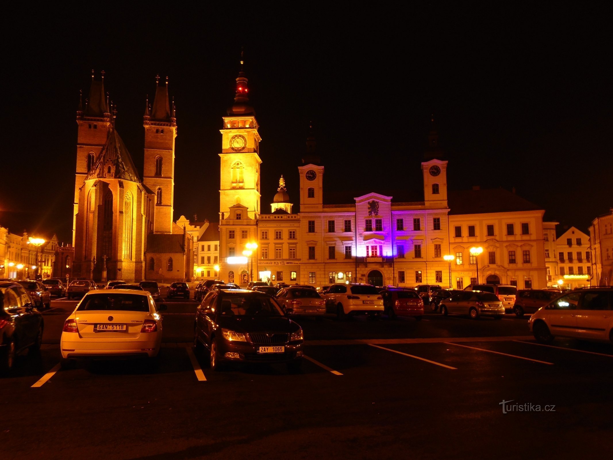 Suuri aukio (Hradec Králové, 27.10.2018. maaliskuuta XNUMX)