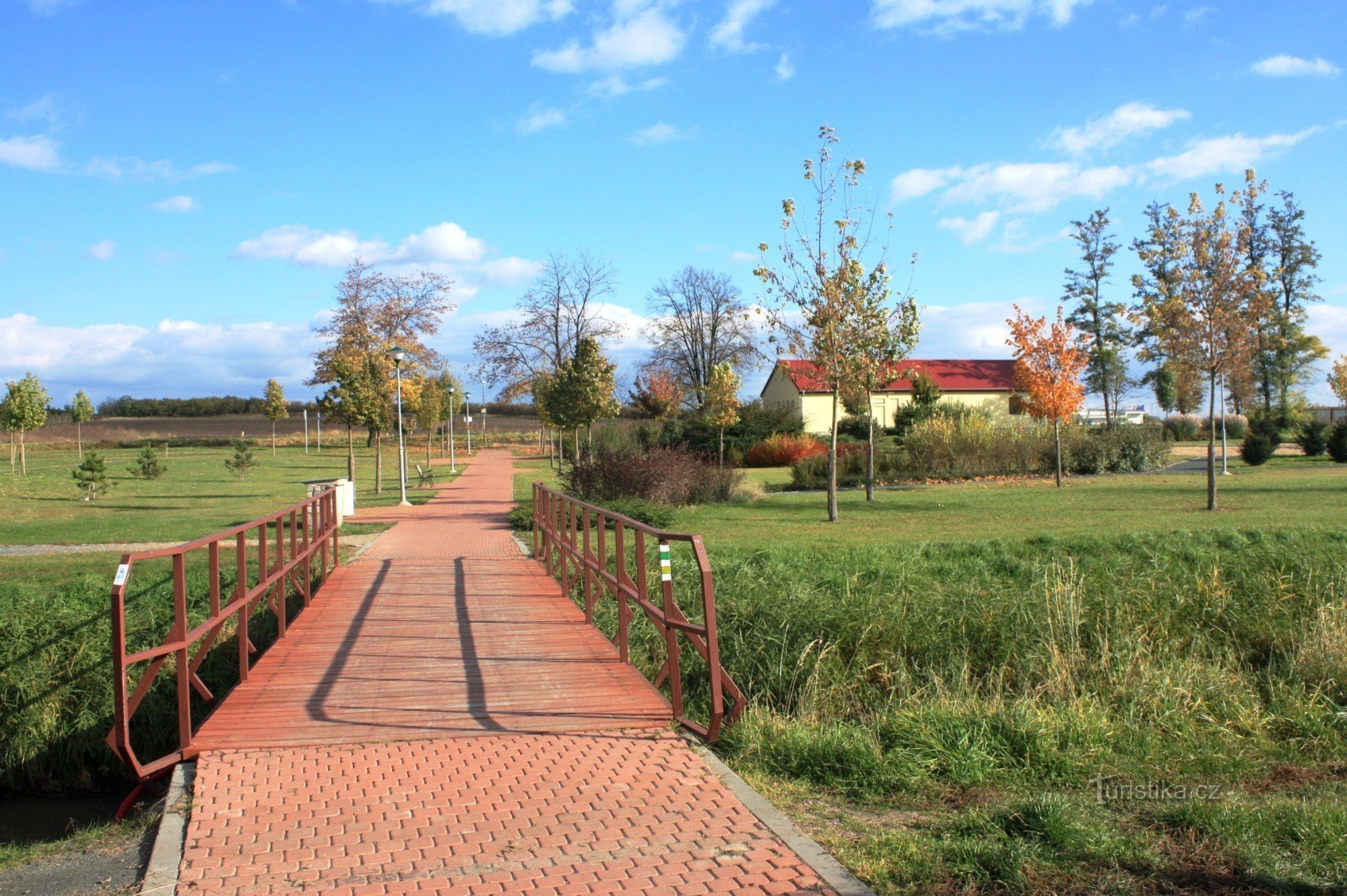 Velké Pavlovice - park in de buurt van het treinstation