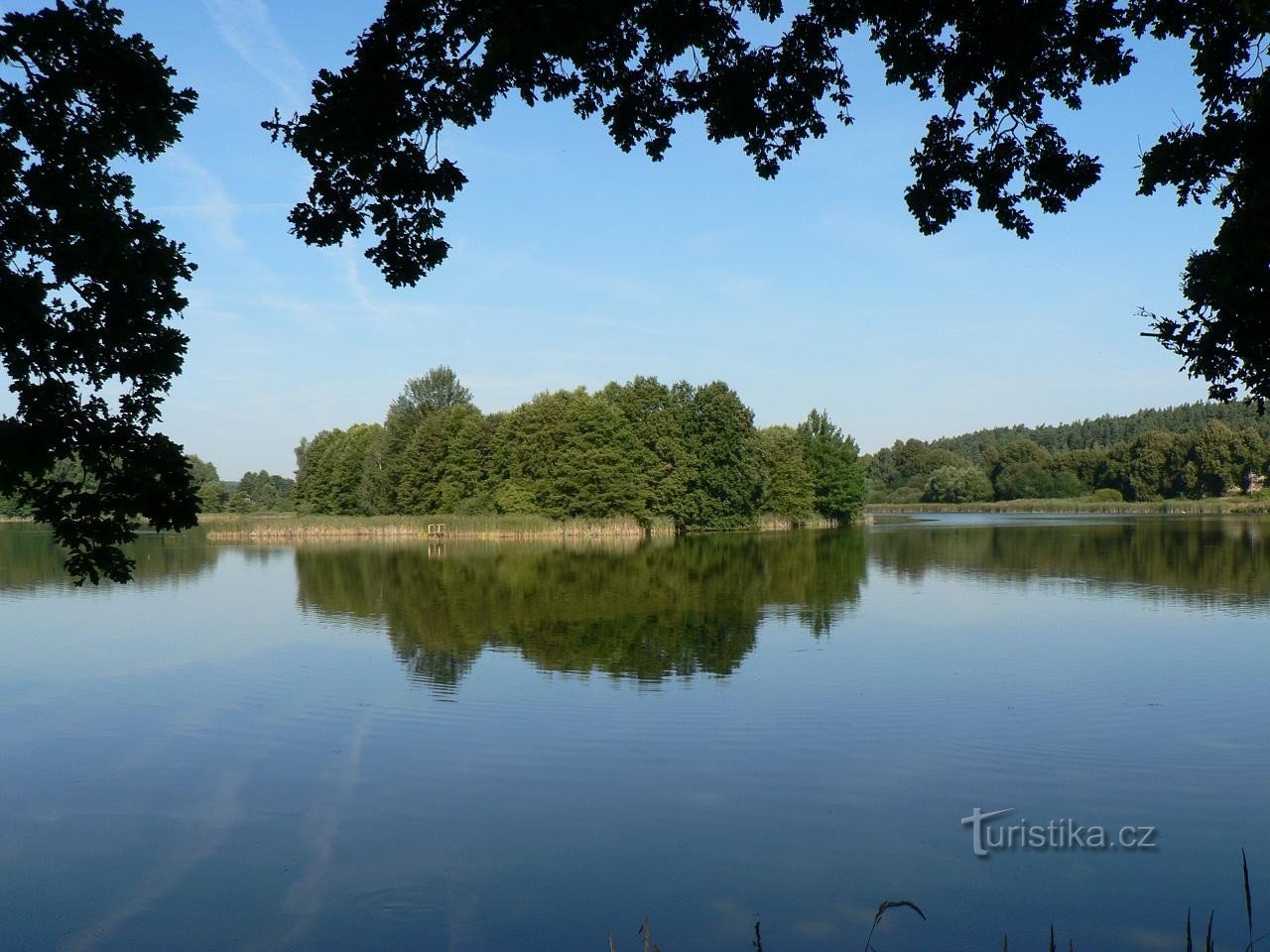 Velký Bezděkovský pond