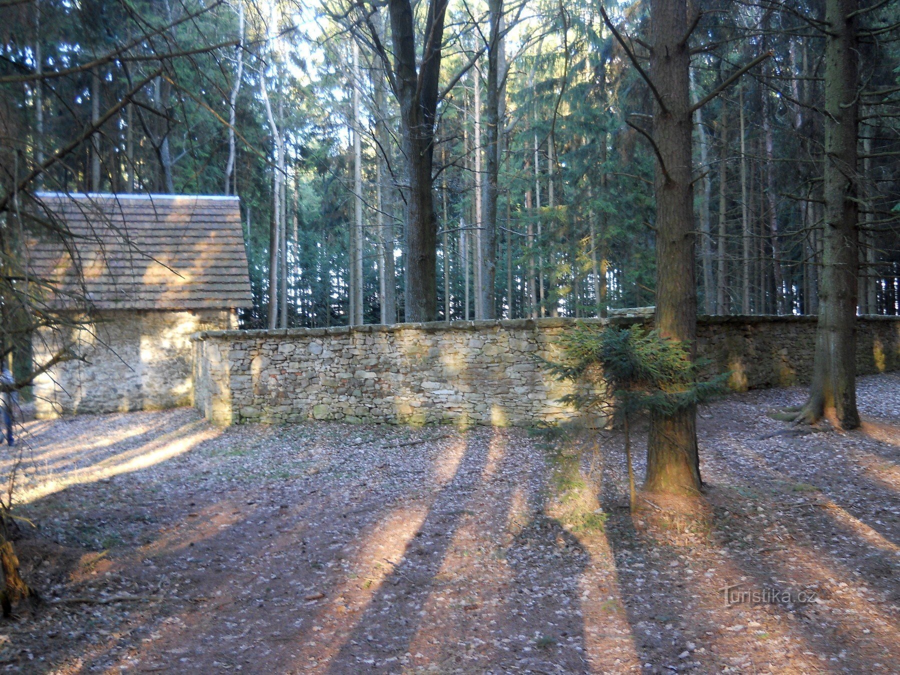 Velký Pěčín - cimitirul evreiesc