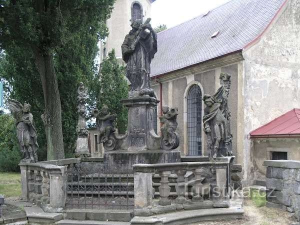 Velký Šenov - barockskulptur av Johannes av Nepomuk