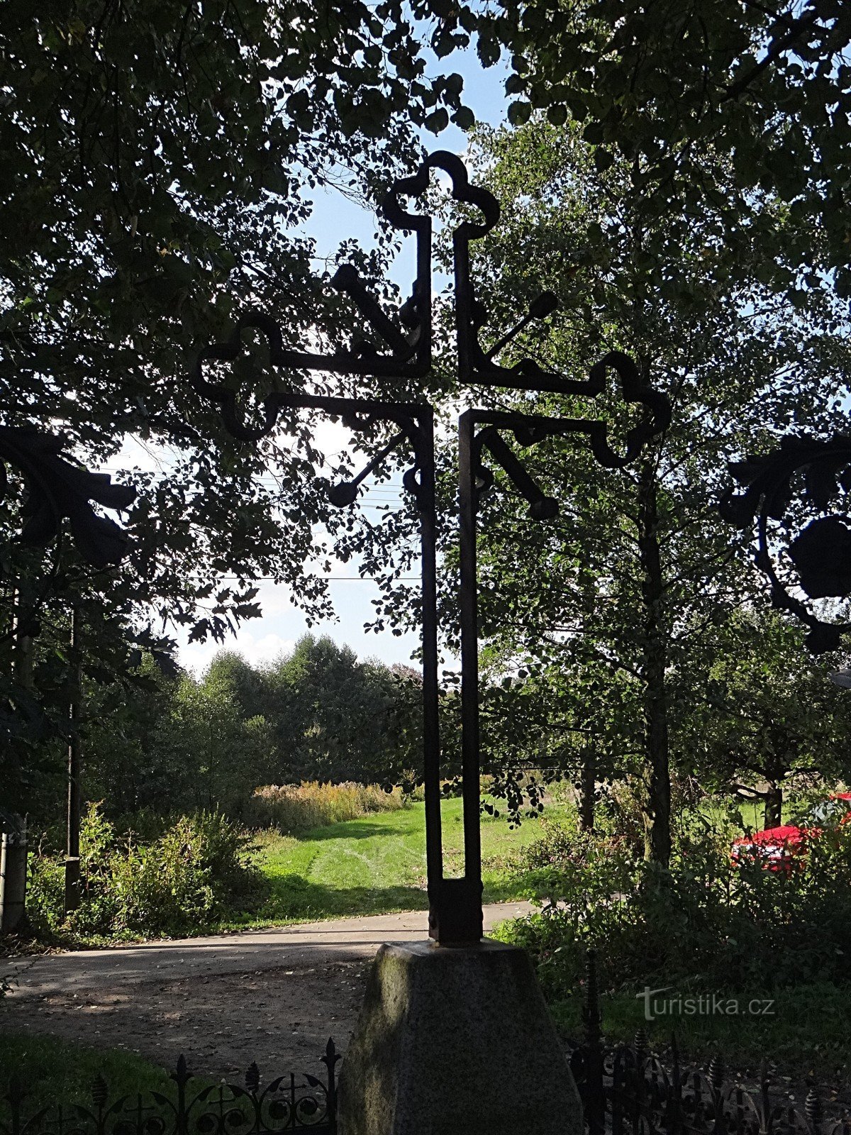 Věřňovice kruis monument
