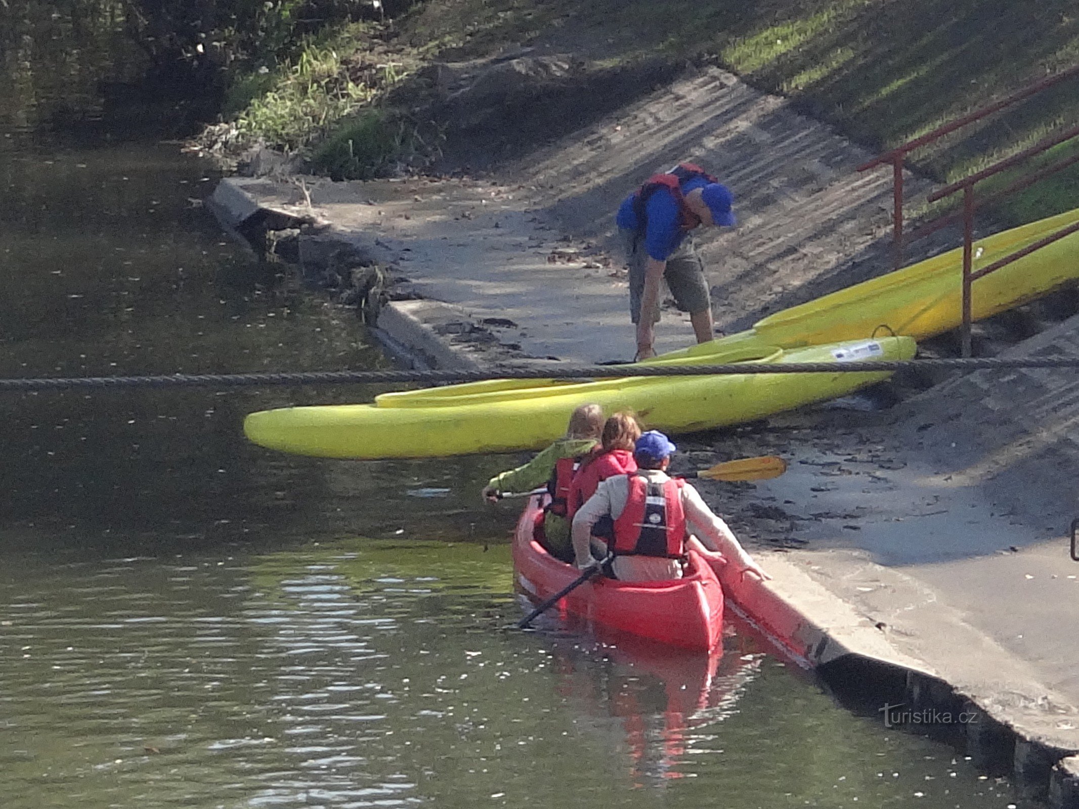 Věřňovice watersporters op de Olša rivier