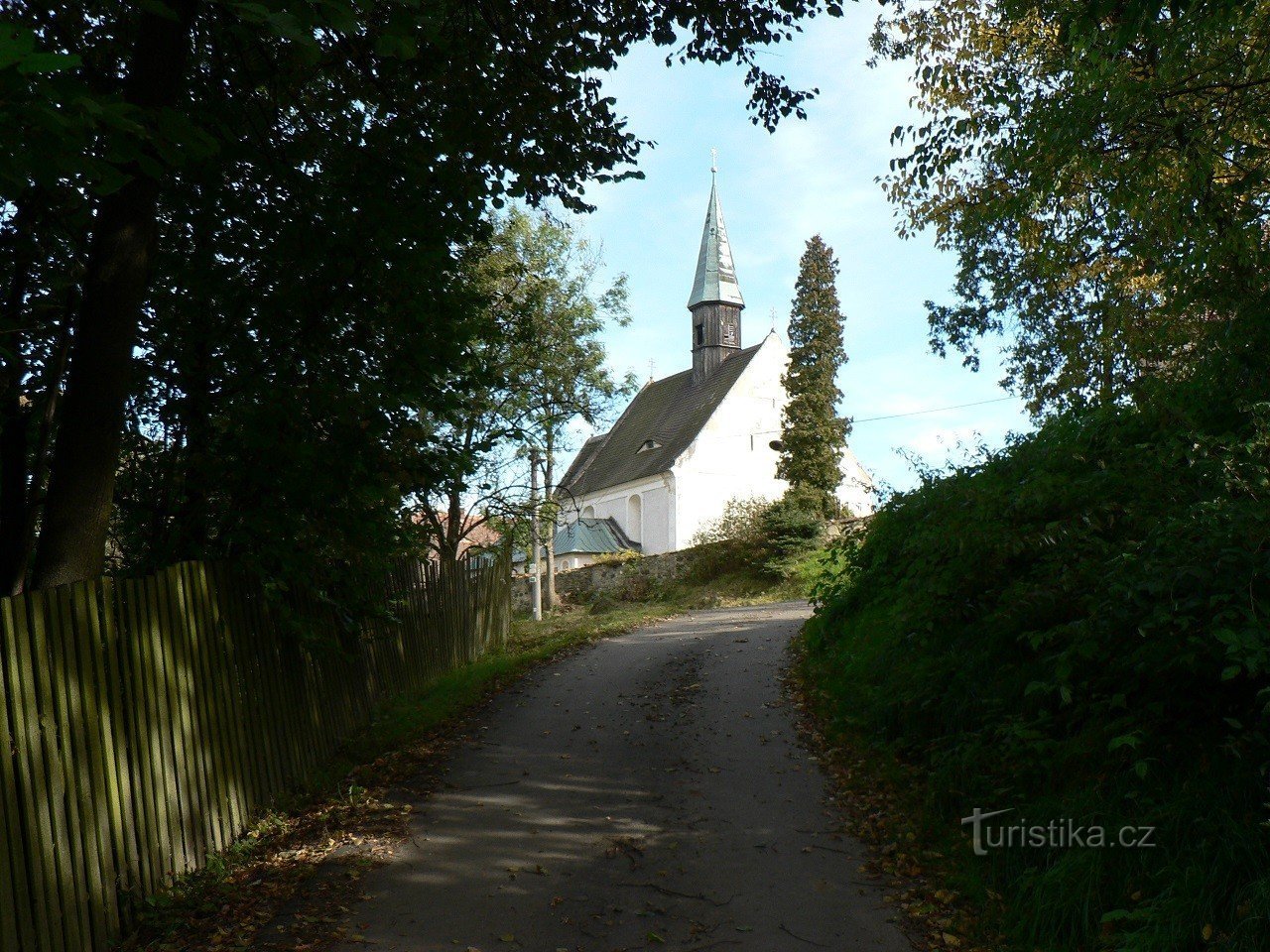 Село, церква св. Лоуренс