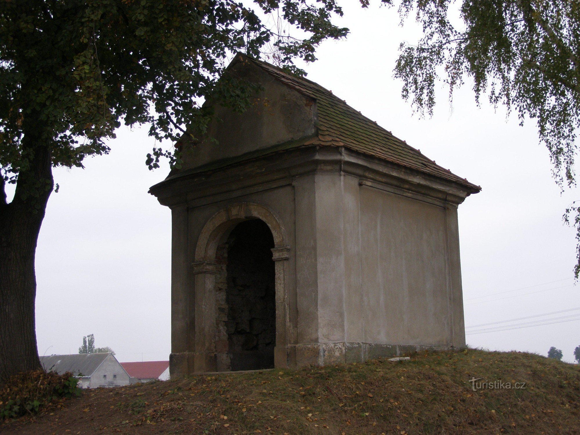 Vestec langa Chrudim - capela