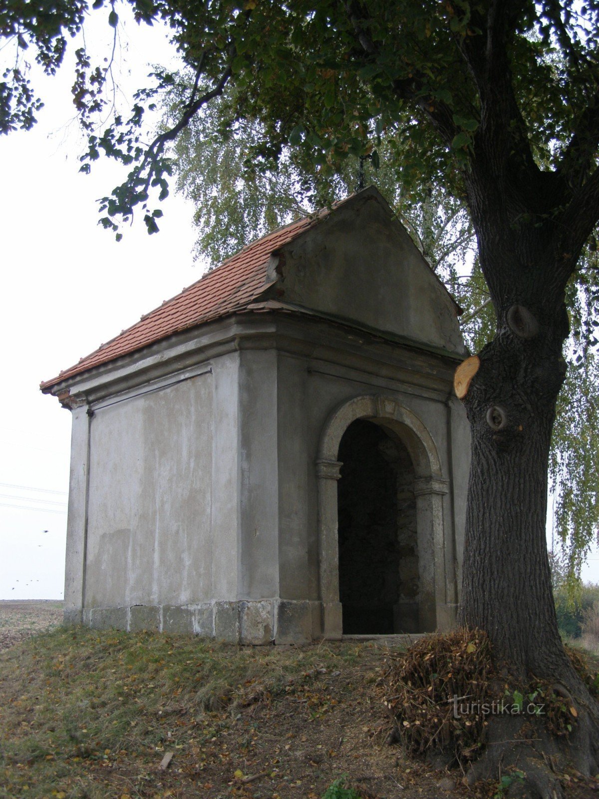Vestec langa Chrudim - capela