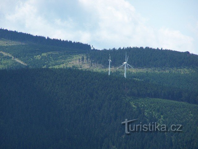 Wind power plants under Mravenečník