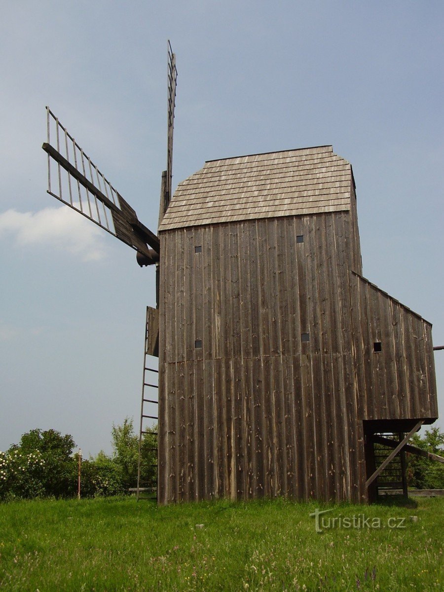 Windmill near Klobouk