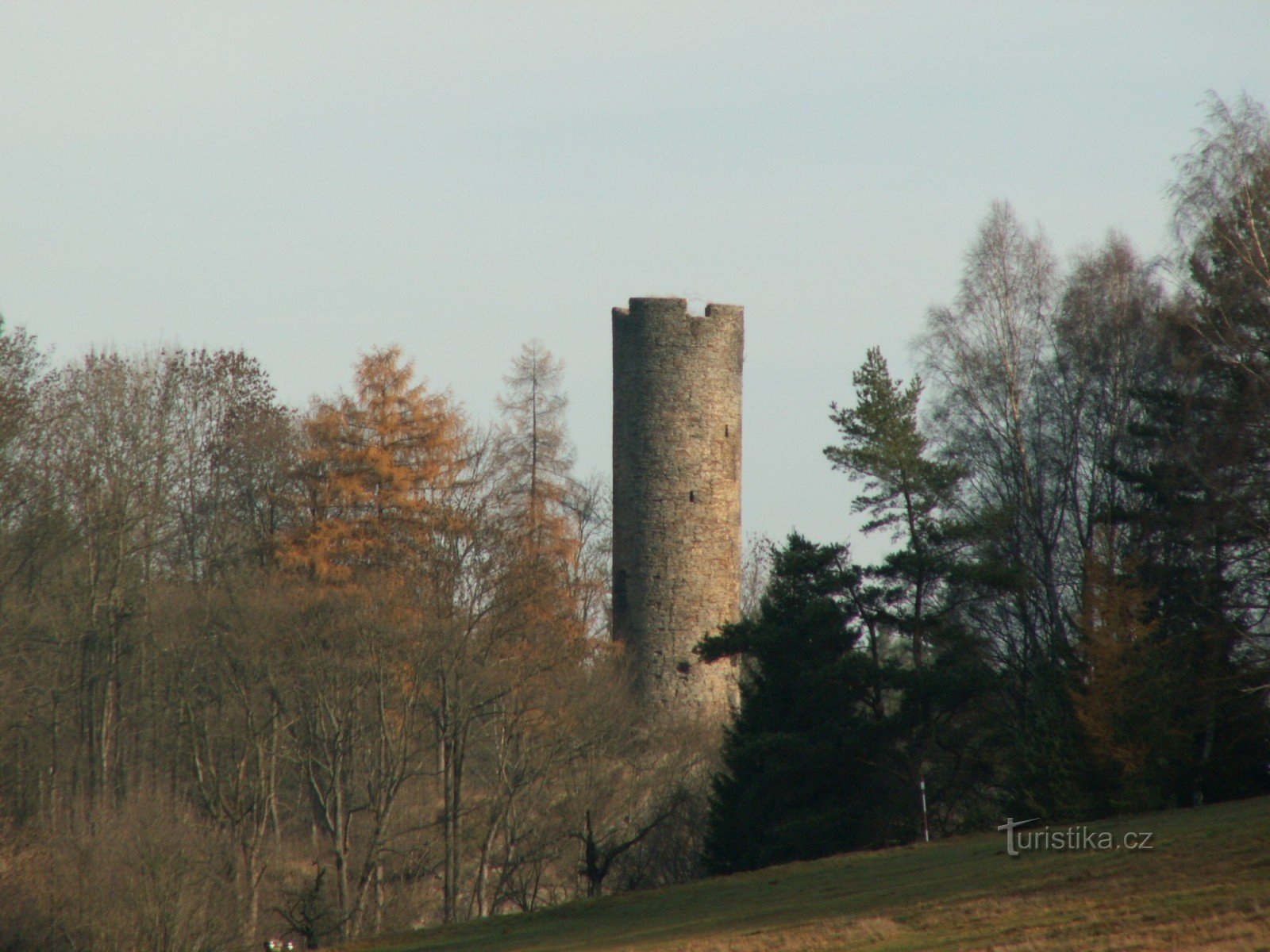 Tháp của lâu đài Neuberg trước đây