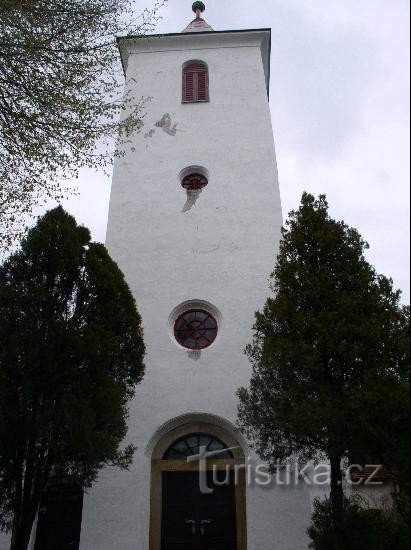 stolp se je dvigal nad Vysoké Újezd