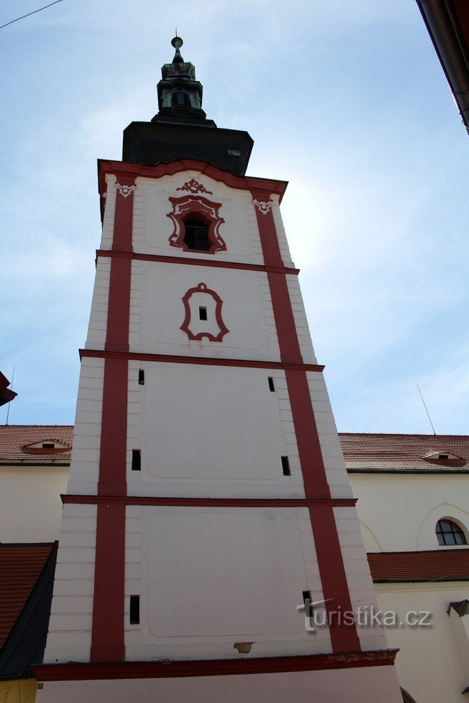 Torre della chiesa, vista da nord