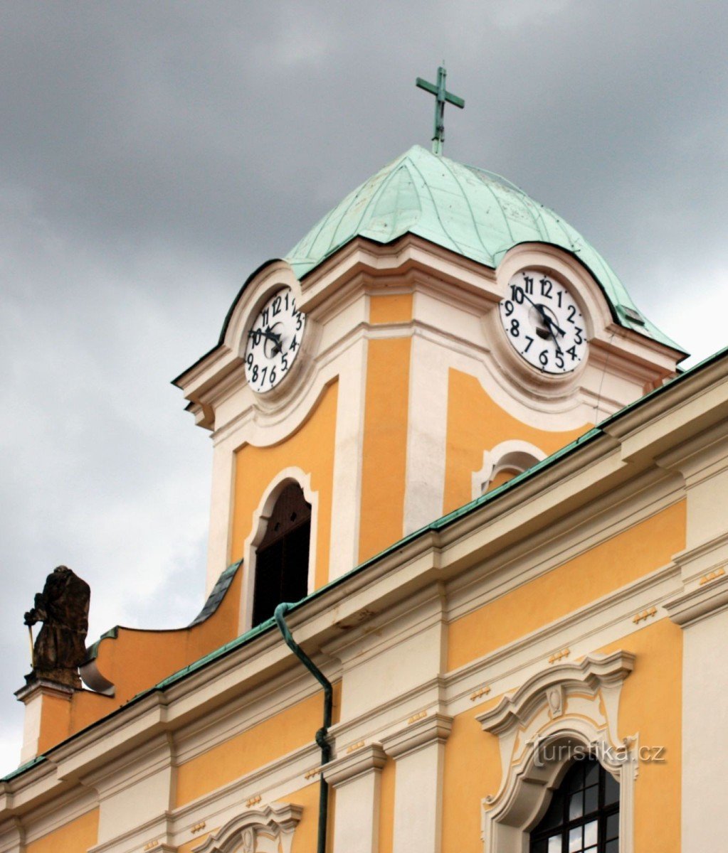 Věž kostela sv. Petra a Pavla - Úštěk