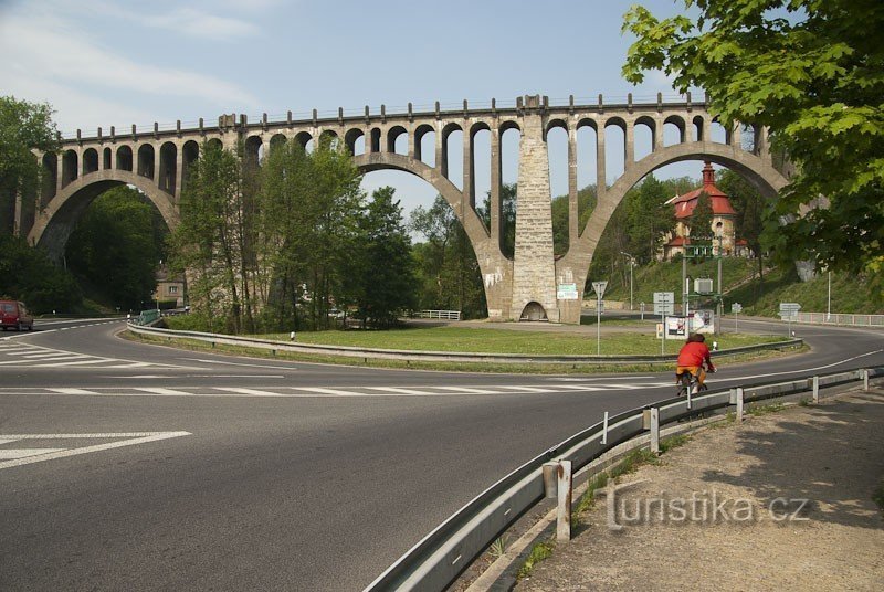 Viaduct 1