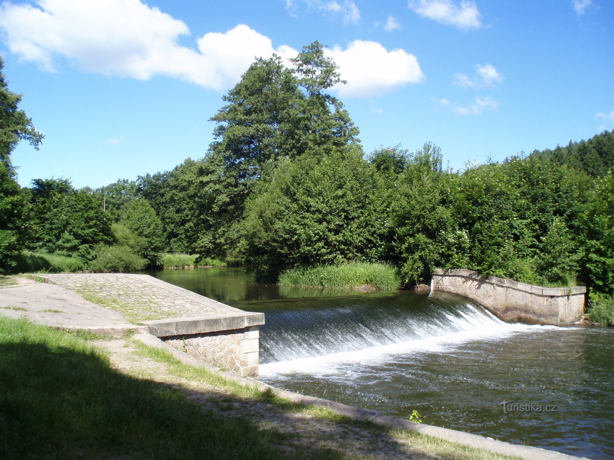 Viktorčin splav (Babiččino údolí)