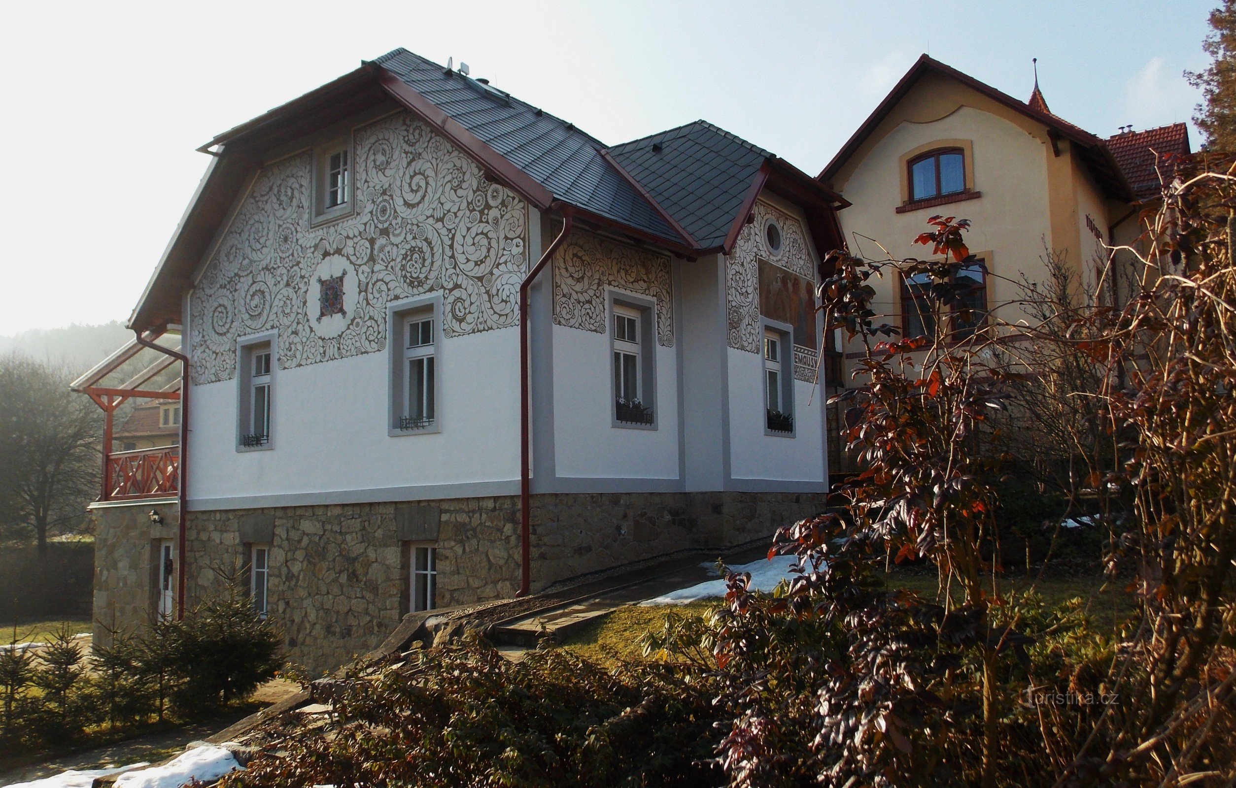 Vila Emausy v Pražské čtvrti - Luhačovicích