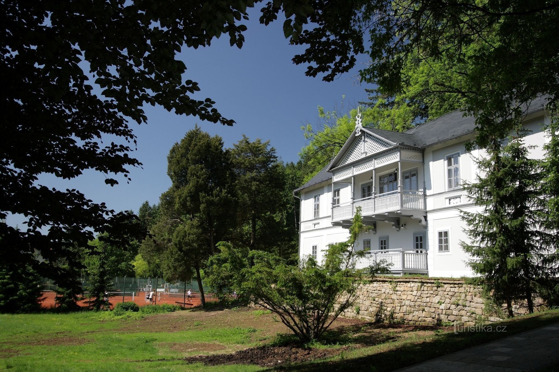 Villa under Lipami, Luhačovice