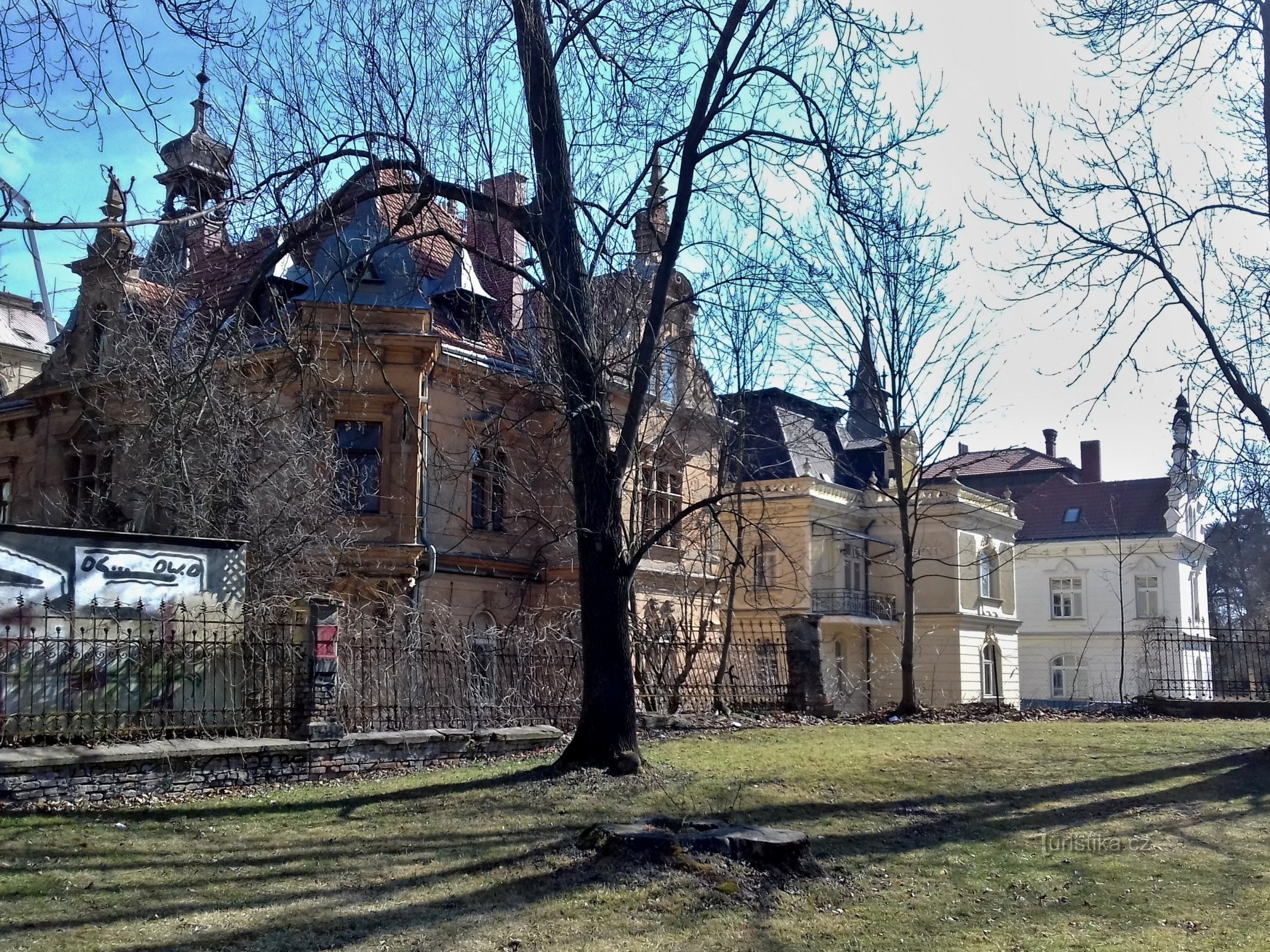 villas from Smetana orchards