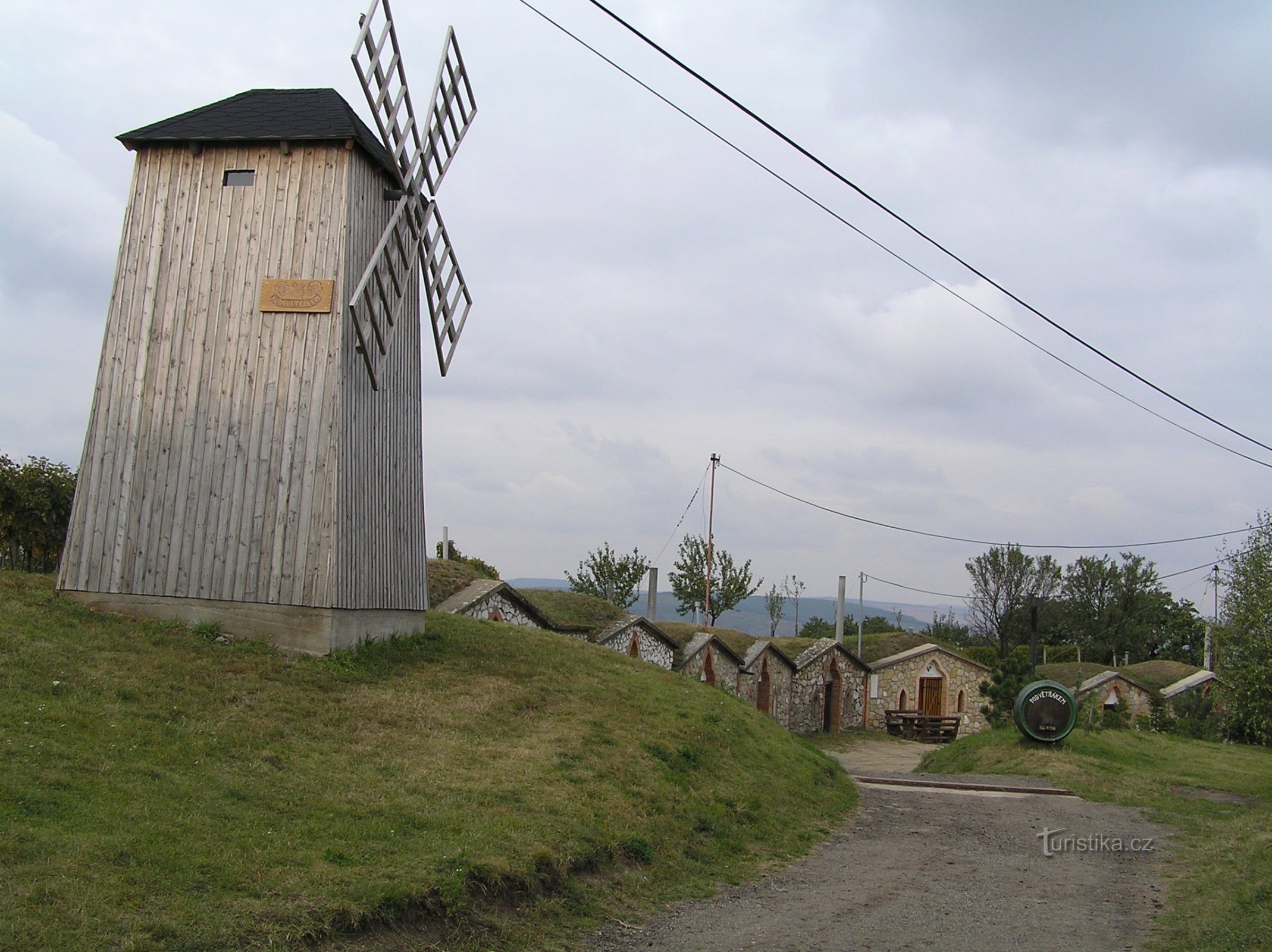 Nhà máy rượu Zálešák