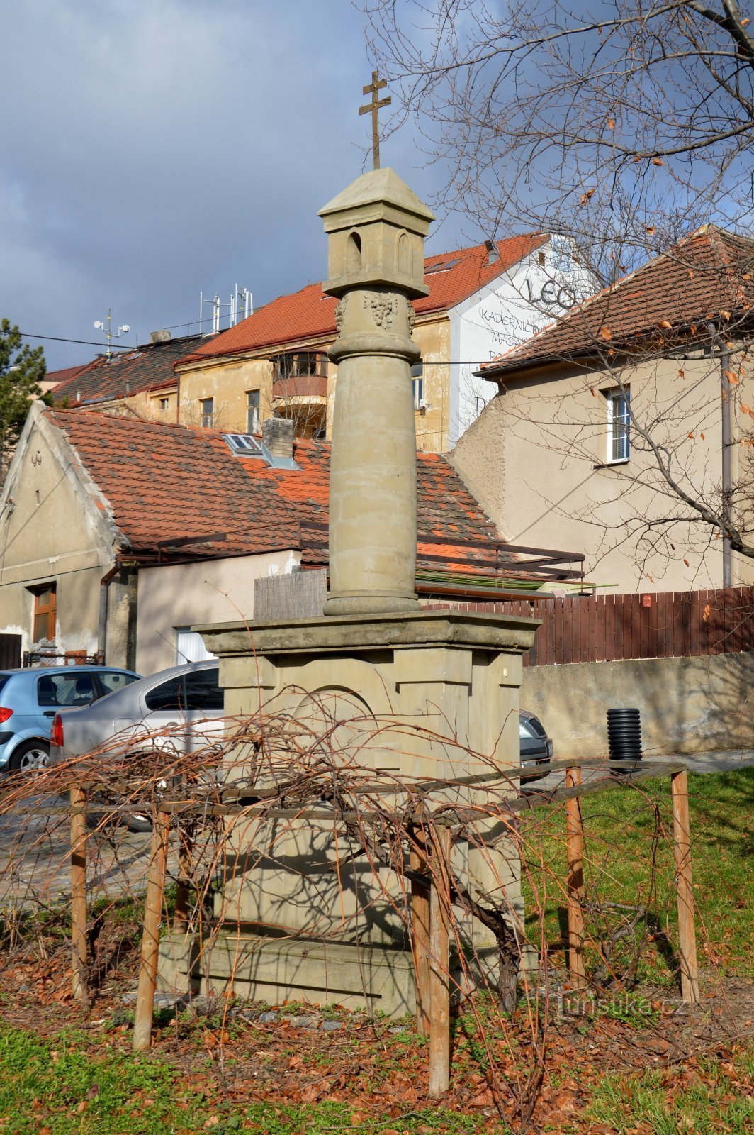 Coluna de vinha em Prosek