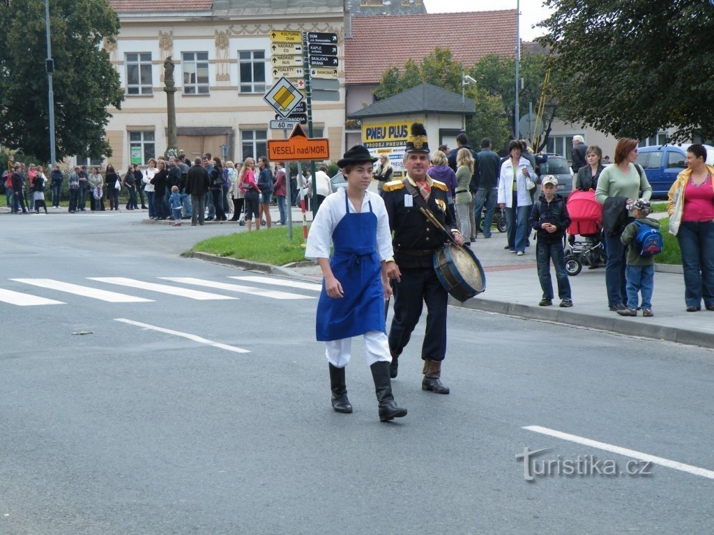 Elaboración vintage antes del desfile