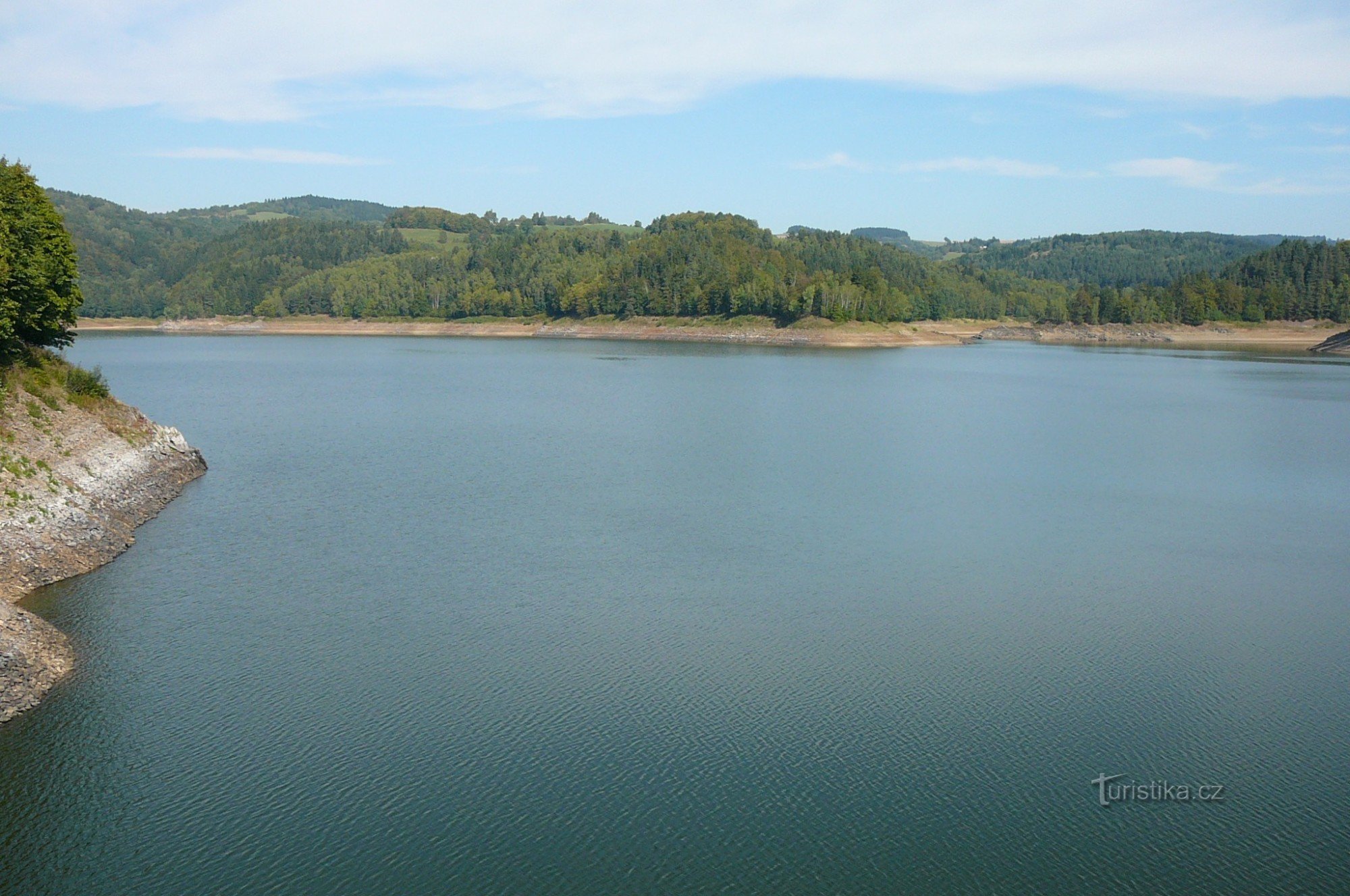 Presa Vírská de una presa