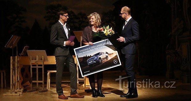 Vítěz v soutěži pro hlasující: Hlavní cenu Mercedes-Benz Třídy X na jeden měsíc 