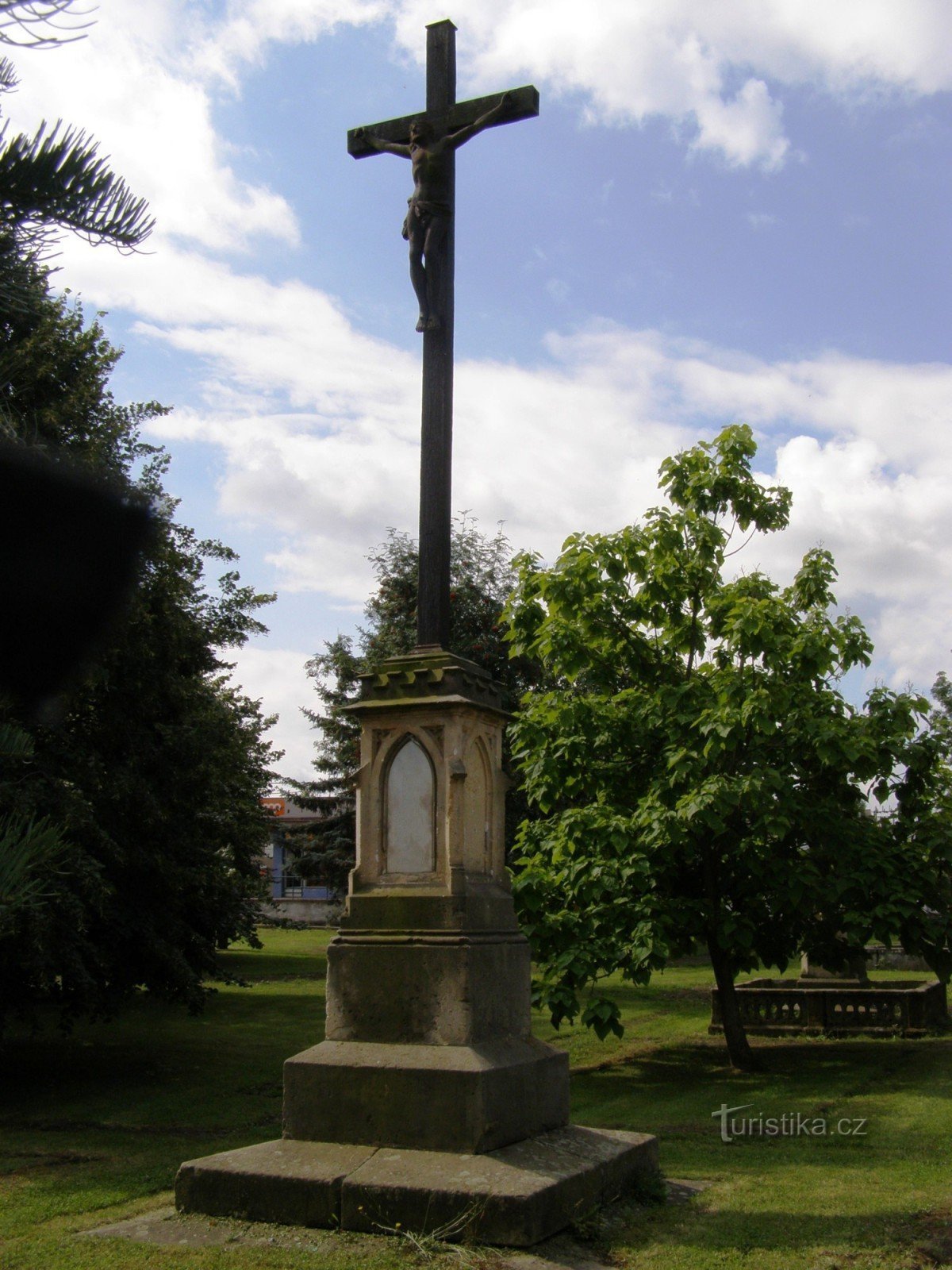 Vitiněves - monumento a la crucifixión