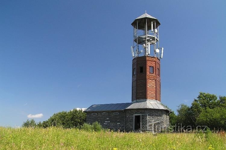 Víťs Aussichtsturm bei Náčkovice