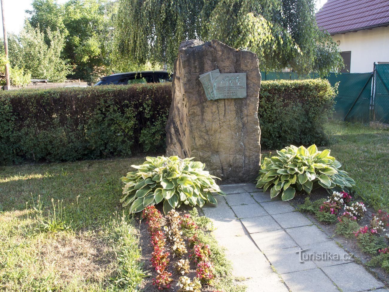 Vizovice - spomenik Aloisu Hábi