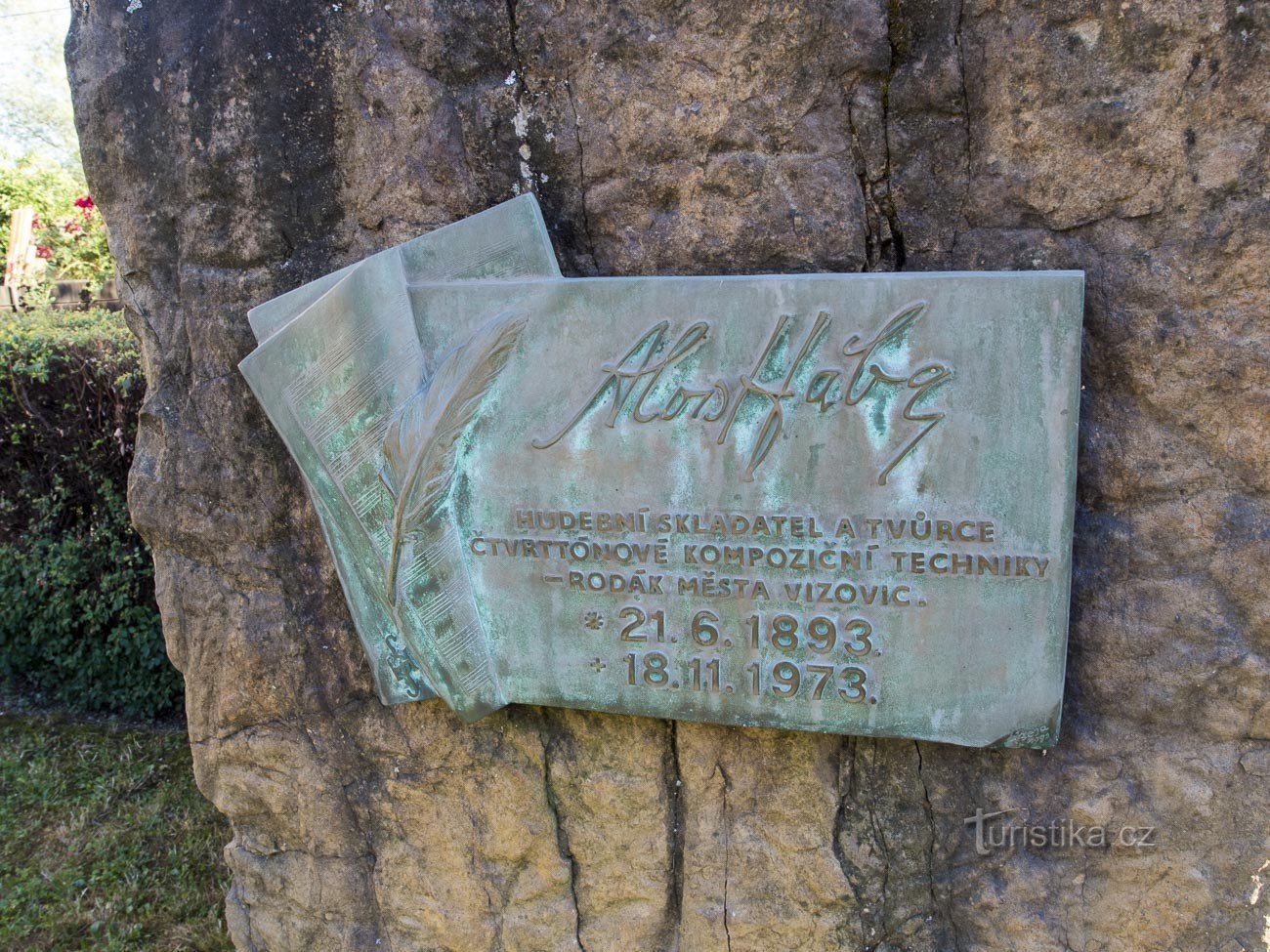 Vizovice - アロイス ハバの記念碑