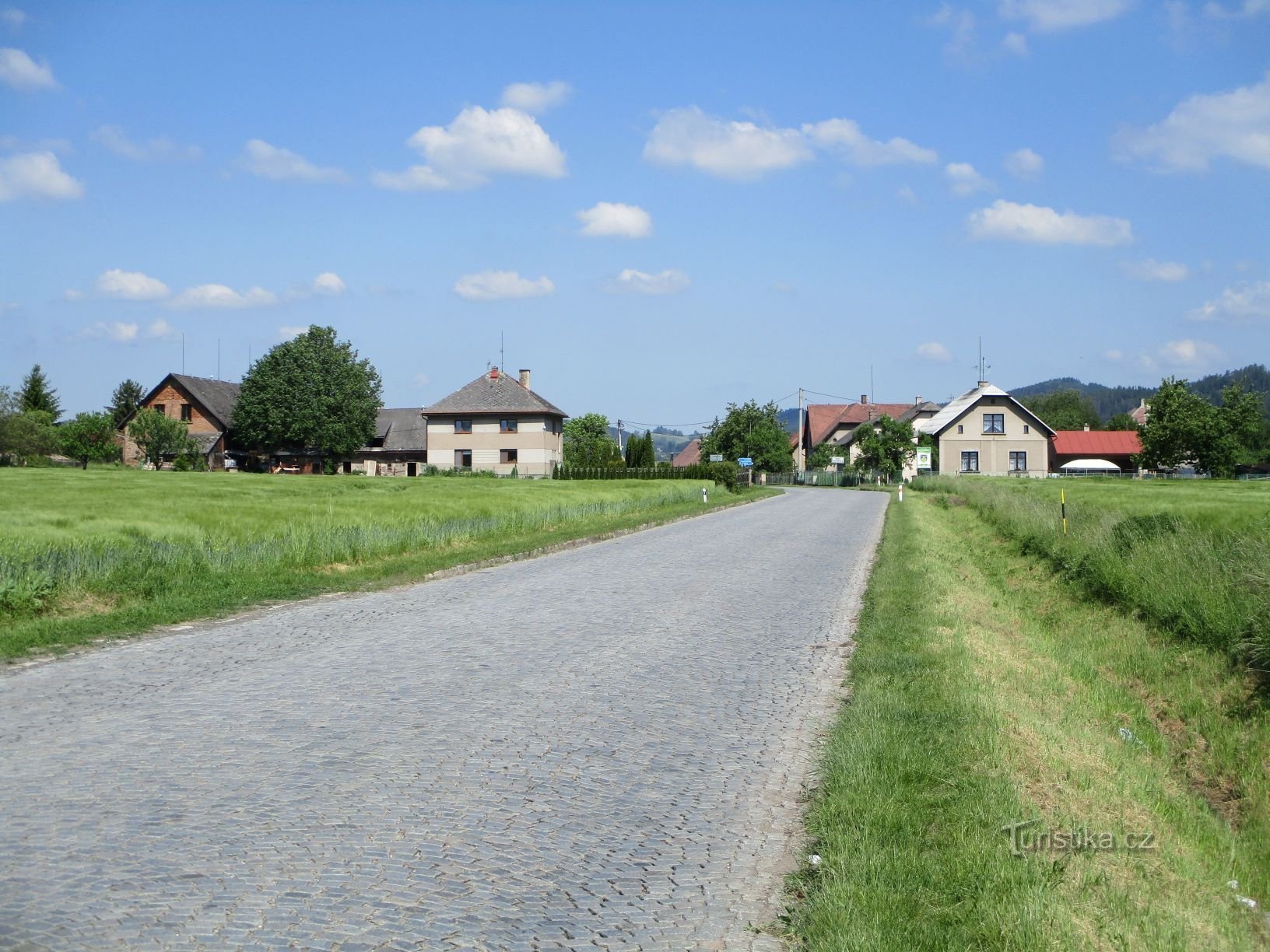 Intrarea la Velké Svatoňovice din Zálesí (5.6.2019)