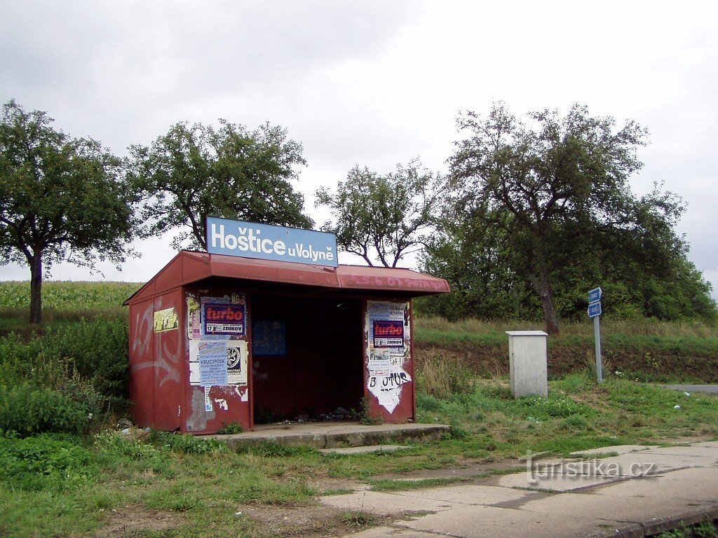 Vasútállomás Hoštice-ban Volyn közelében