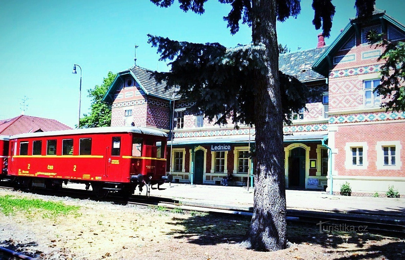 Het treinstation in Lednice - een van de mooiste in Tsjechië