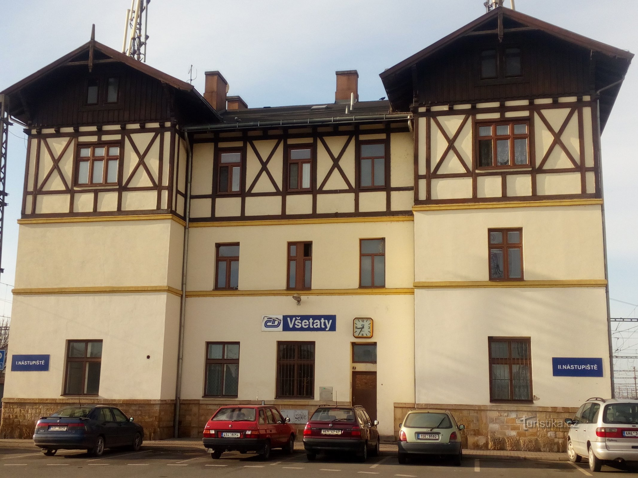 La estación de tren en Všetaty donde nos trasladamos