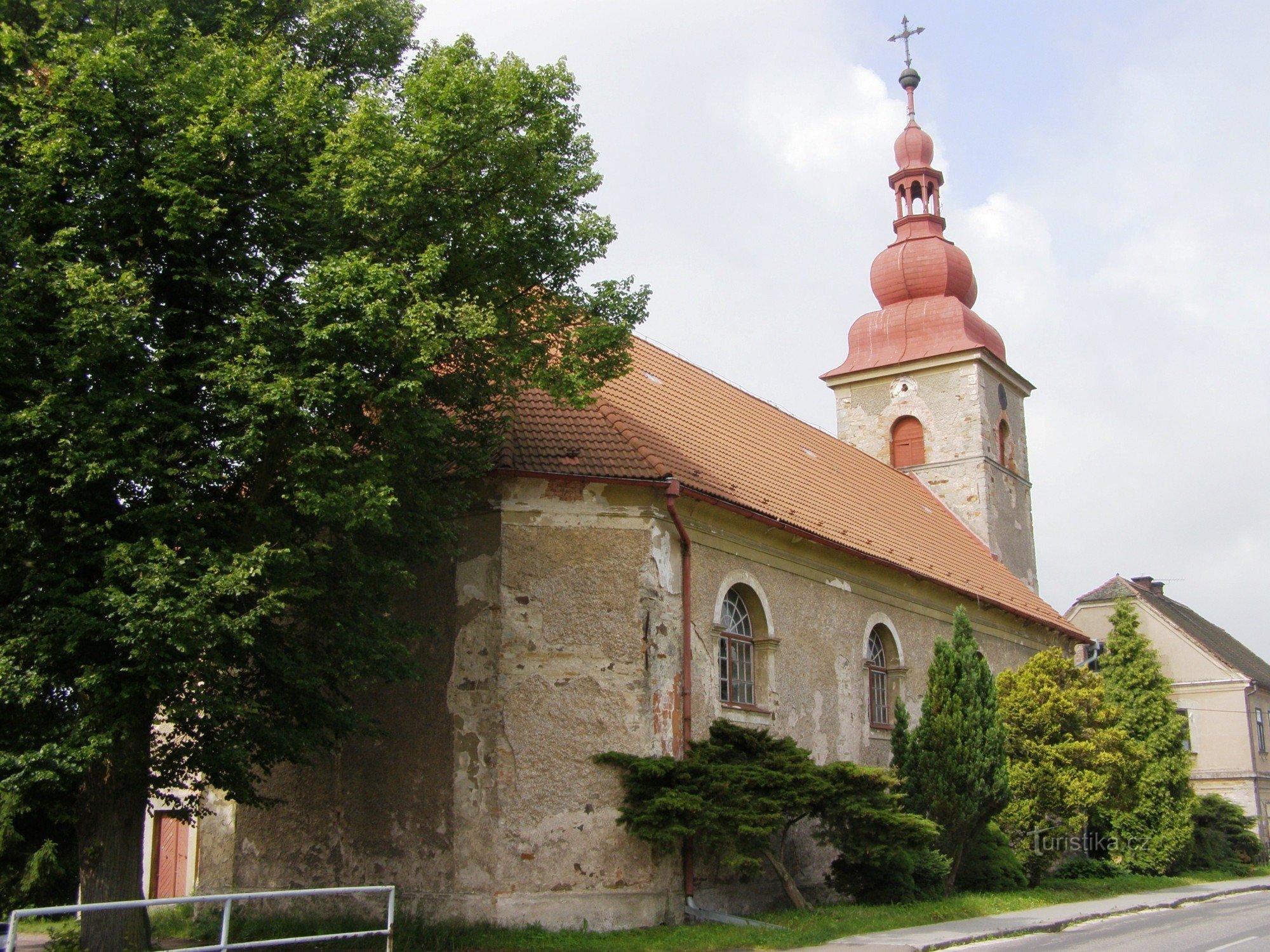 Vlčkovice en Podkrkonoší - iglesia de St. Joseph