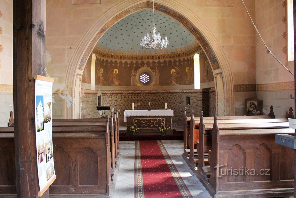 L'interno della chiesa di S. Havel