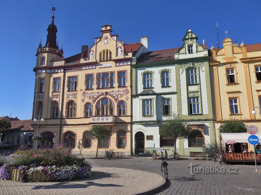 Vodňany - edificio della banca di risparmio