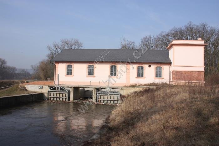vodní elektrárna