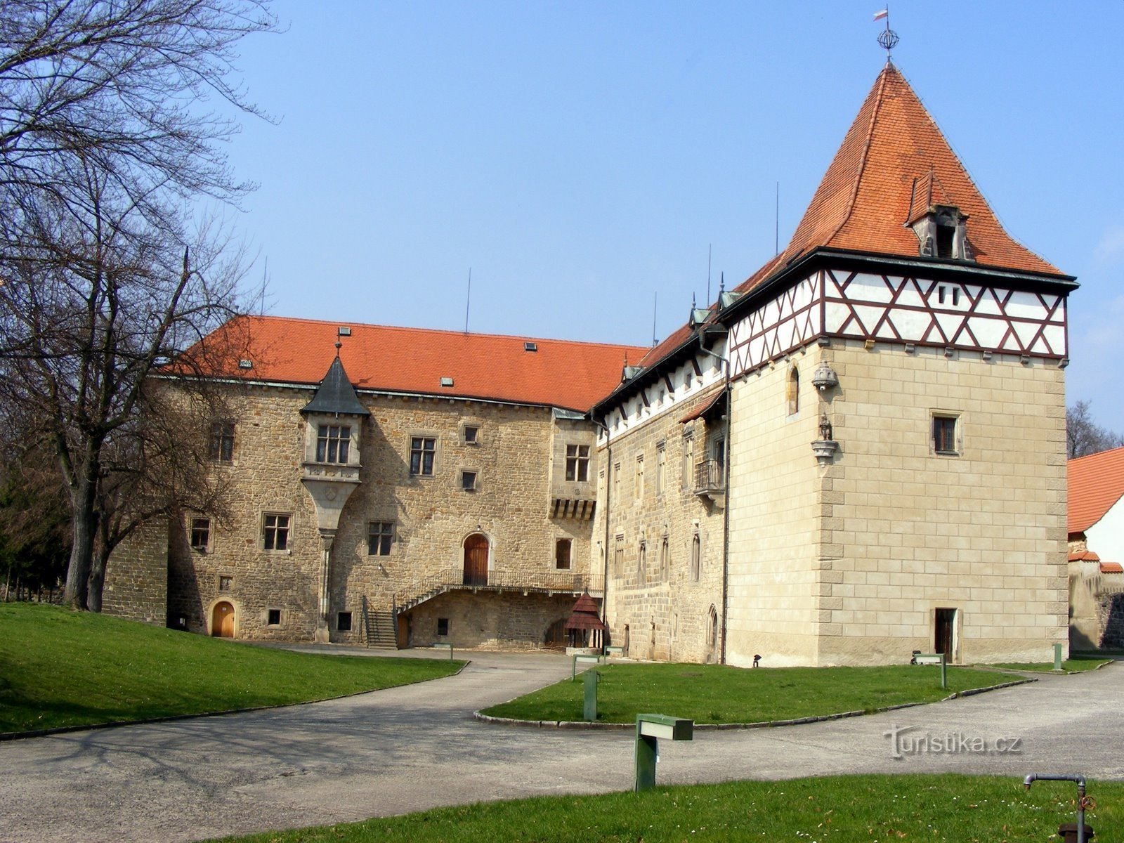 Το υδάτινο κάστρο και το μουσείο Jand's Budyně nad Ohří