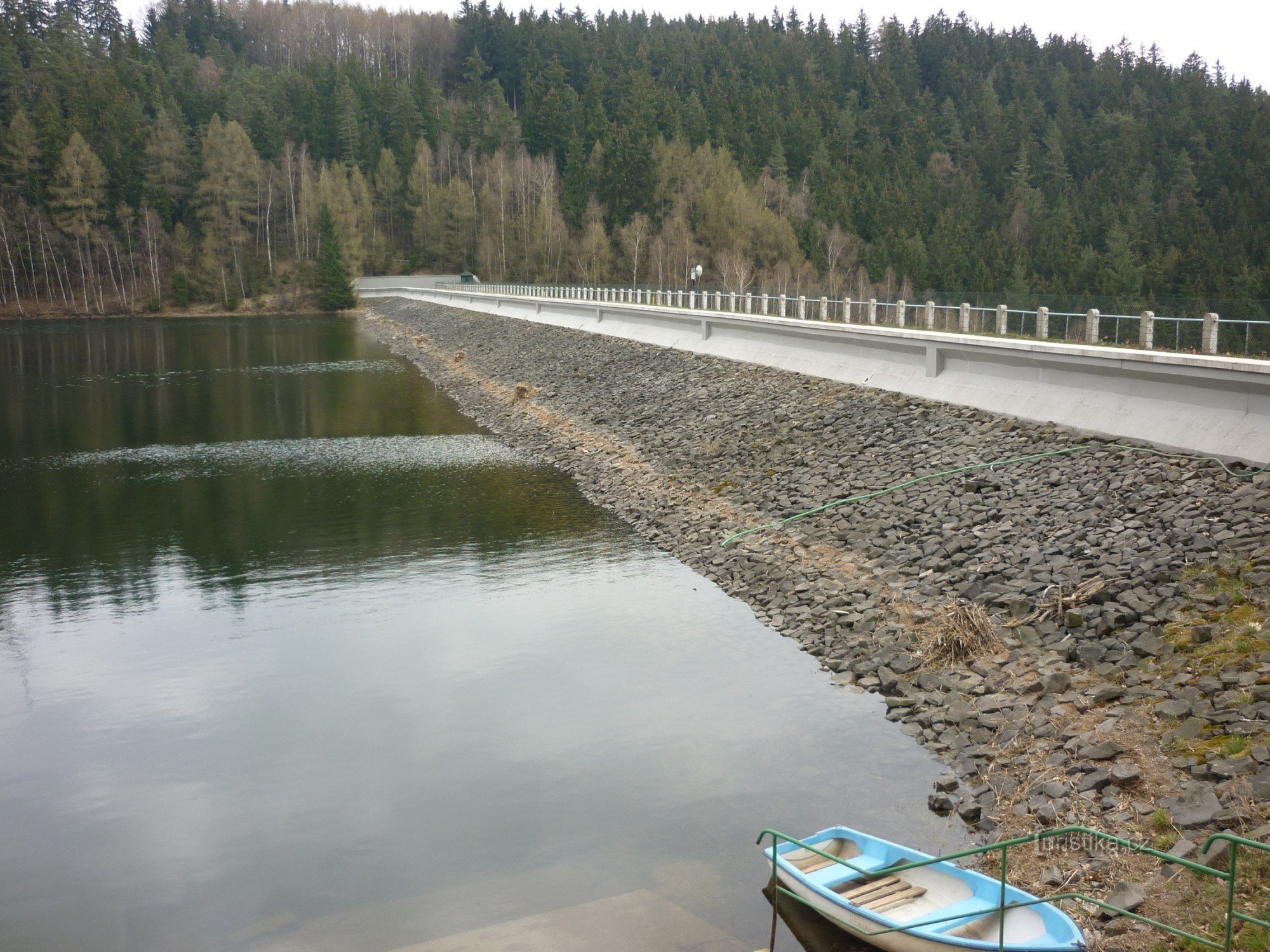 Резервуар для води