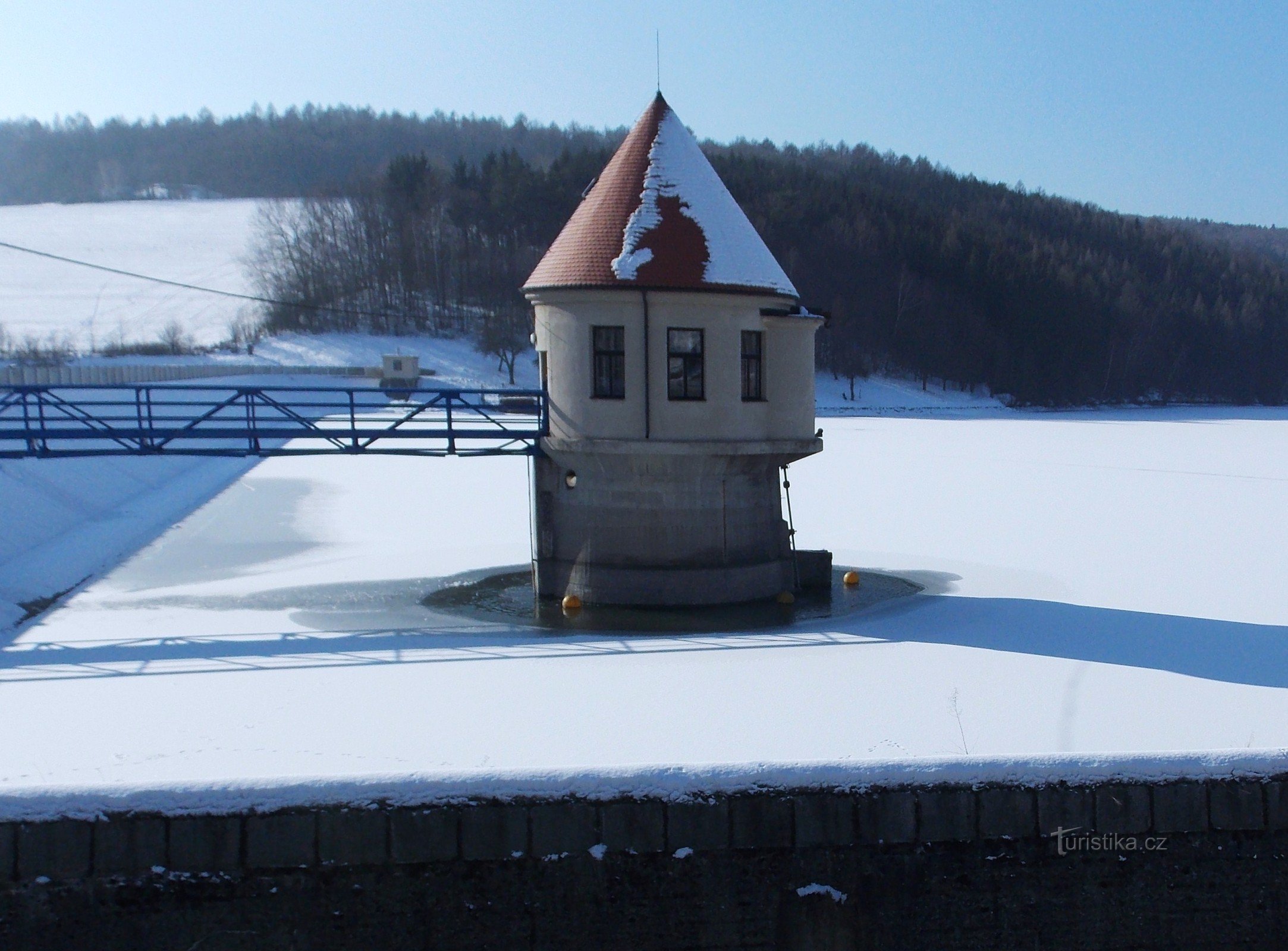 Rezervoar vode Fryšták u blizini Zlína