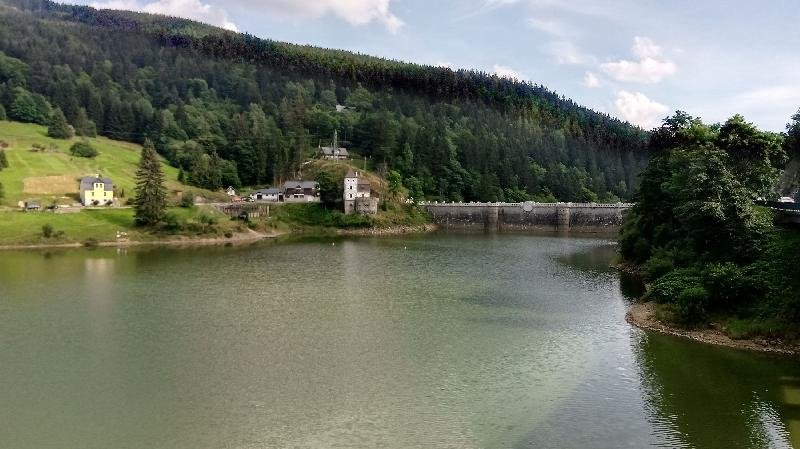 vodní nádrž Labská