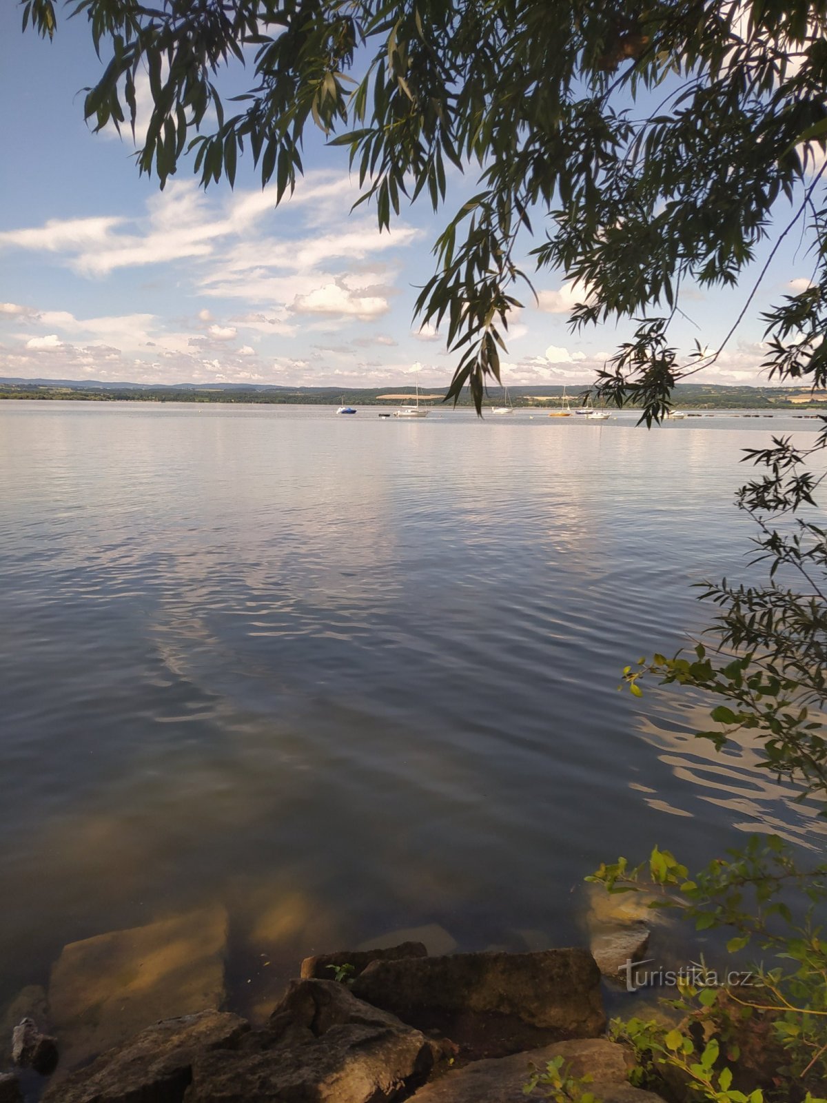 Embalse de agua Rozkoš