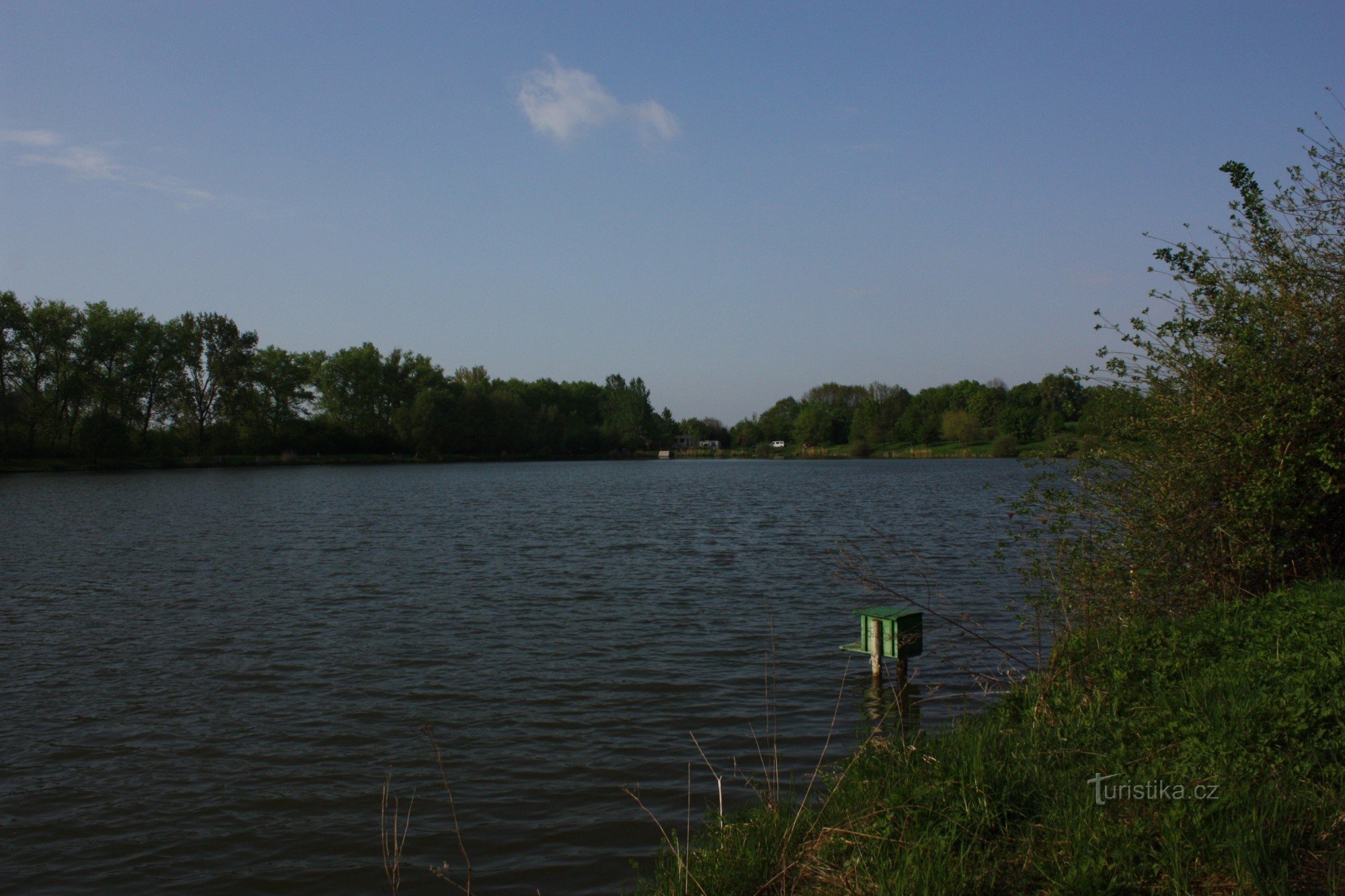 チェホヴィツェ近くの貯水池