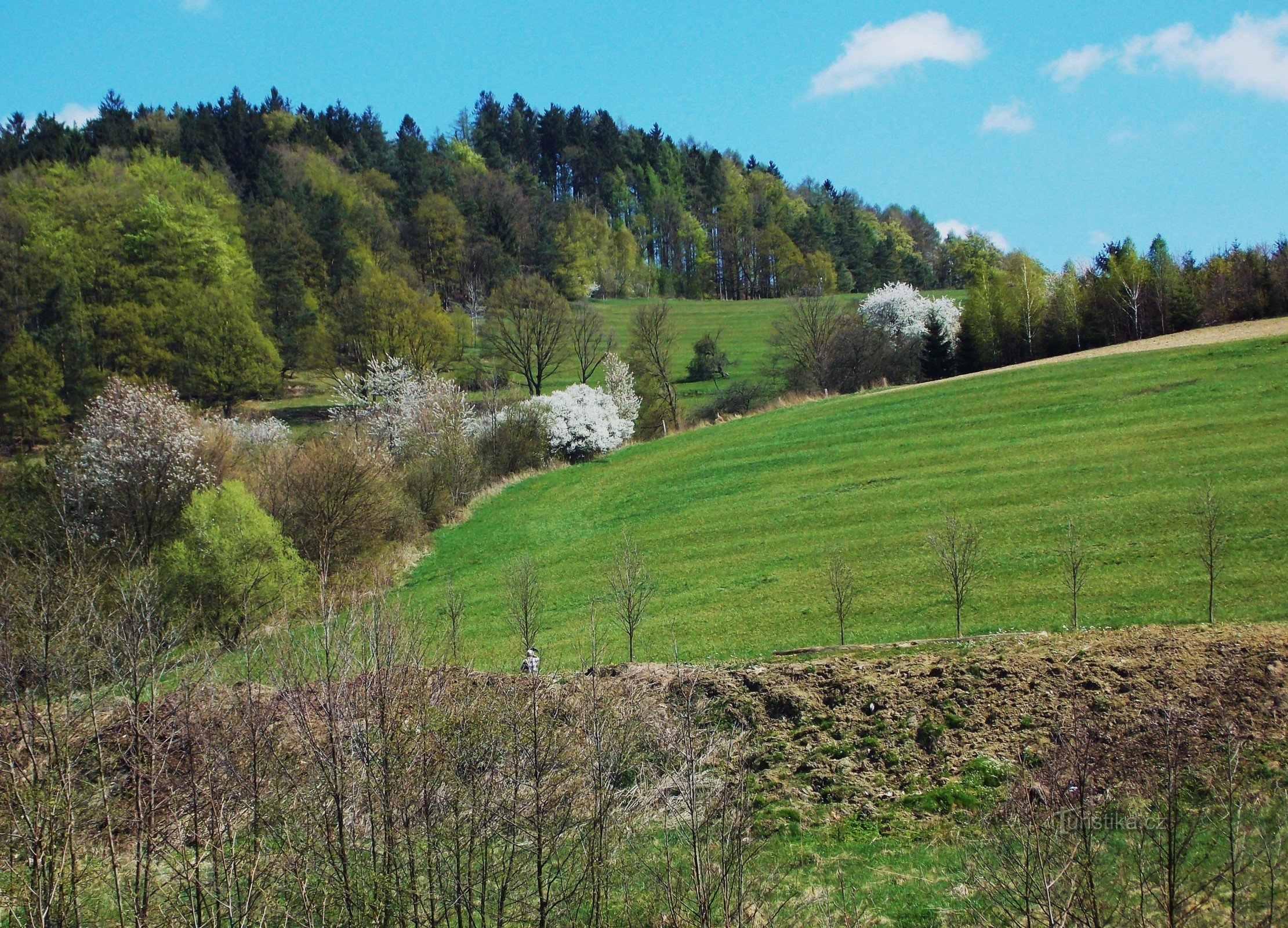 Wassergebiet, Rückhalteüberlauf Horňácko in Slopné