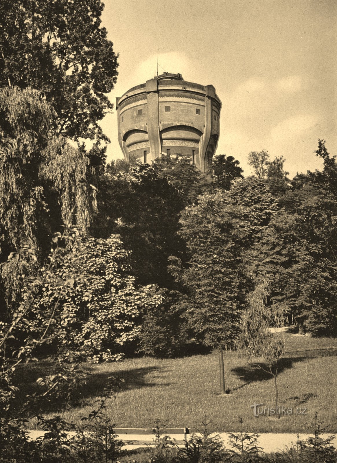 The reservoir in Vinici before 1935