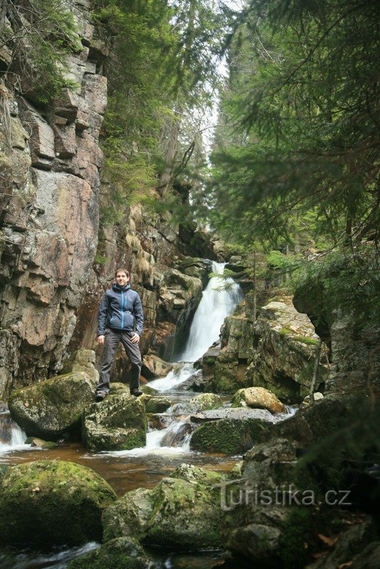 cascata sul torrente rosso